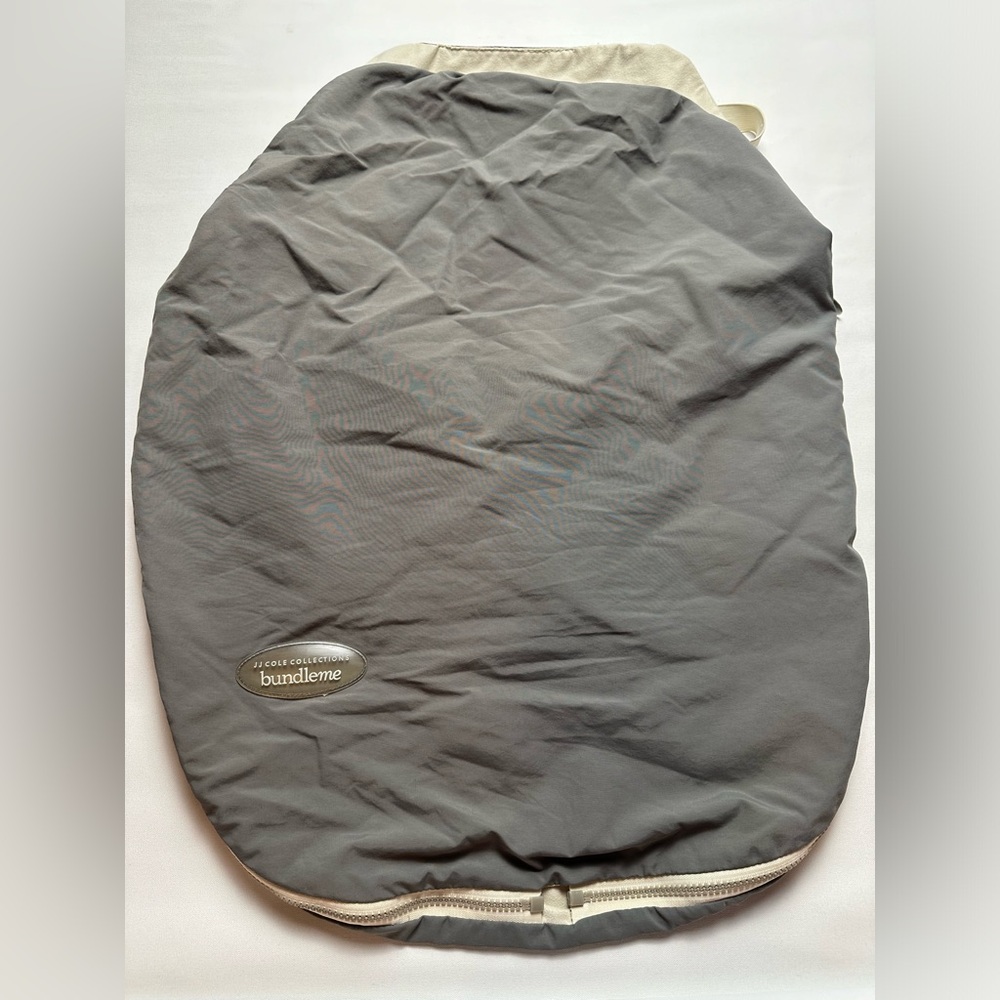 Bundleme winter baby cover. Grey/cream. Soft inside.